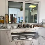 Relax Ξενοδοχείο 4*