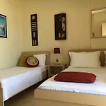 Ξενοδοχείο Relax 4*