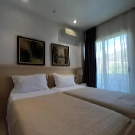 Relax 4* Dhërmi