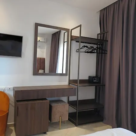 Relax Hotel 4*