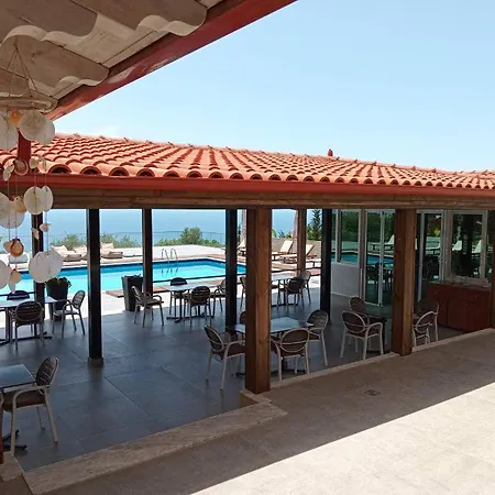 Relax 4* Dhermi