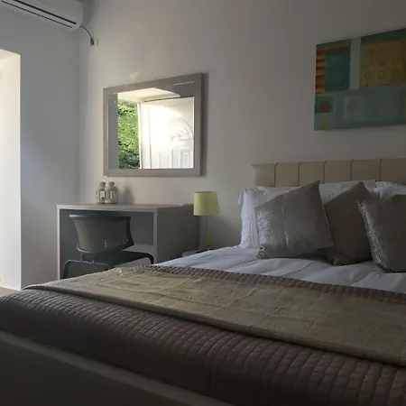 Relax Ξενοδοχείο 4*