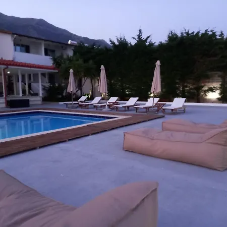 Hotel Relax