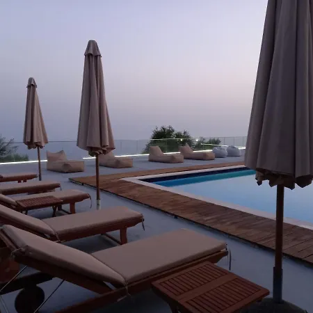 Relax 4*
